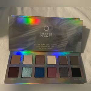 Shared Planet: Polar Bear Eyeshadow Palette
